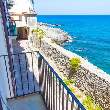 77 Penzion Cefalù